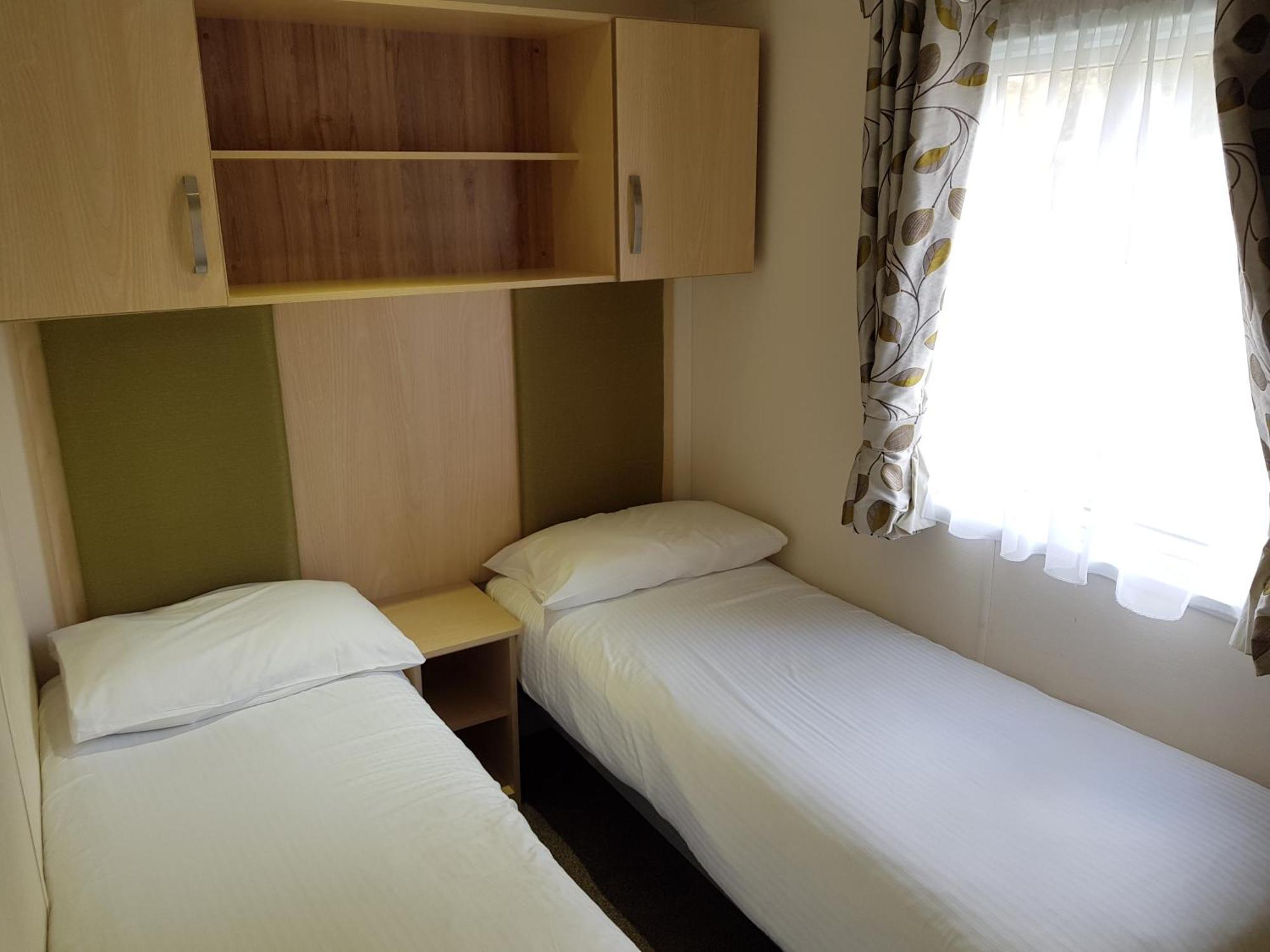Cardigan Bay Holiday Park Bagian luar foto