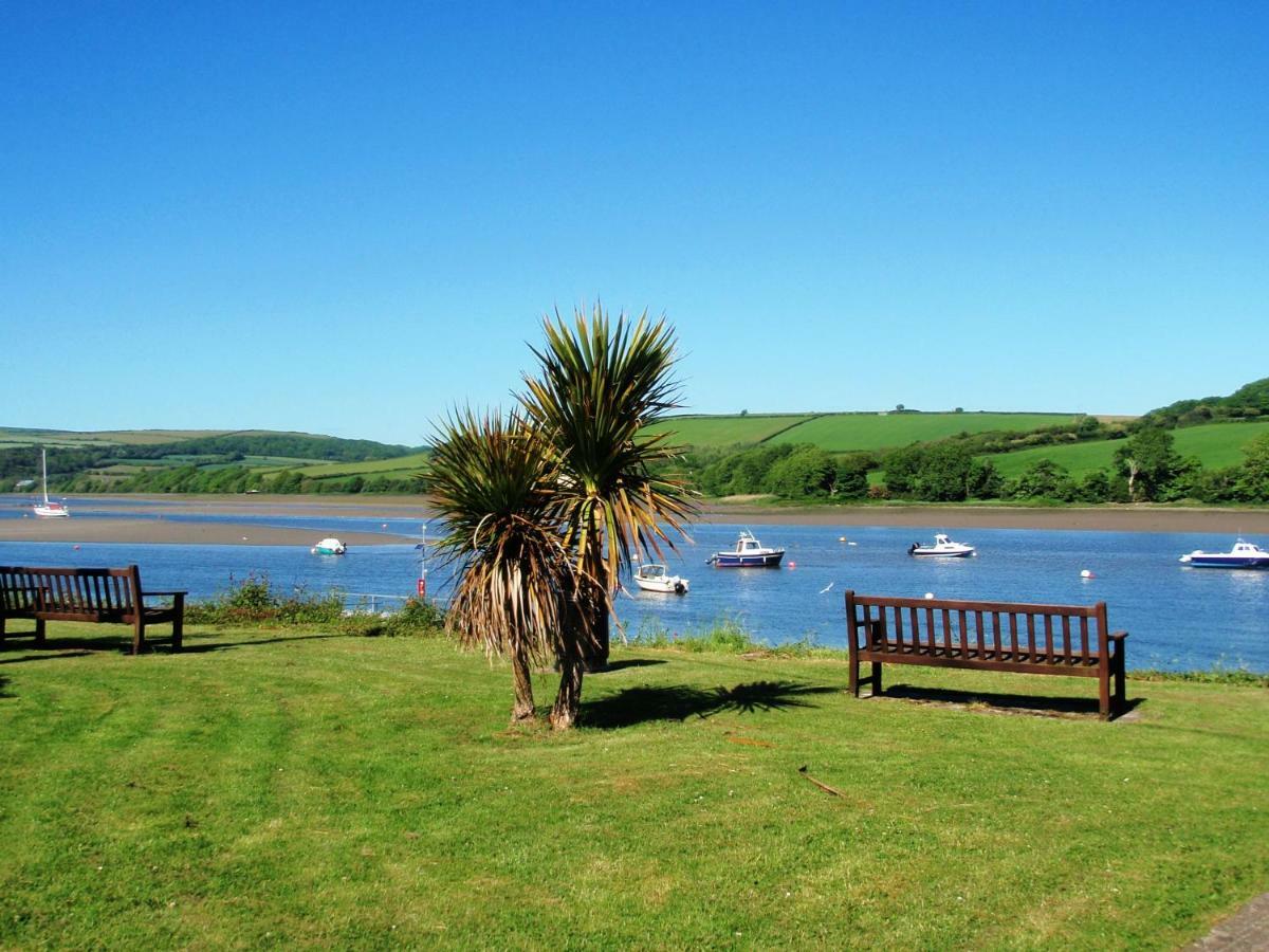 Cardigan Bay Holiday Park Bagian luar foto