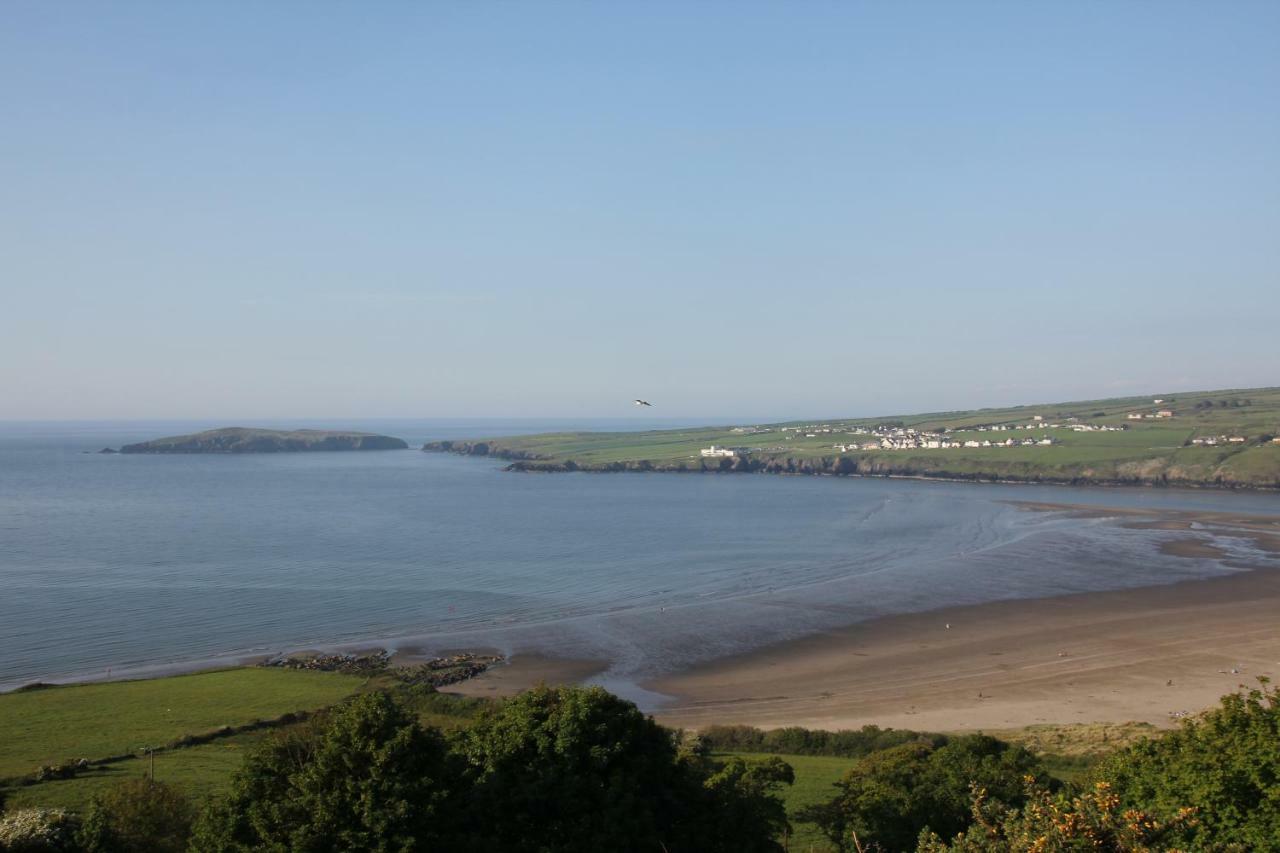 Cardigan Bay Holiday Park Bagian luar foto